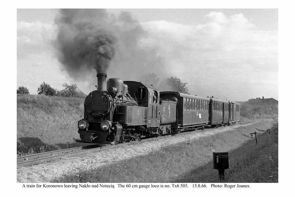 Nakło nad Notecią. Train departing for Koronowo. 1966 - lokalne SEO - Studio A7